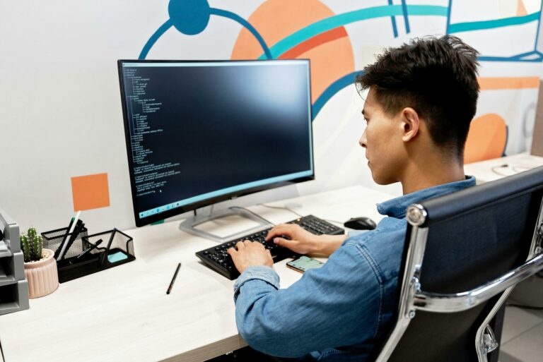 15 Atajos de Teclado Esenciales para Streamers y Gamers en 2025
